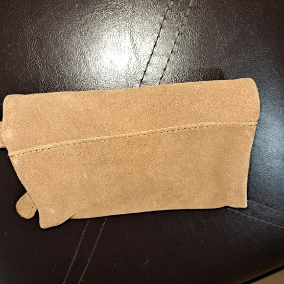 #029 Free People  Elegant Tan Chain-Strap Clutch/Crossbody Women's Bag - Picture 3 of 16